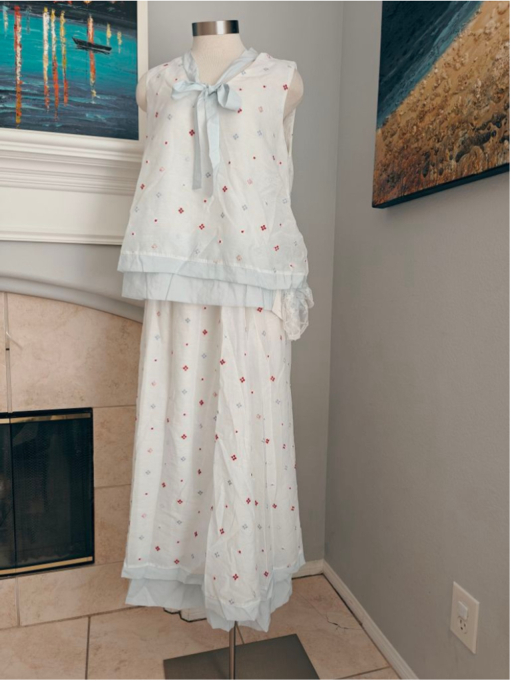 Three-piece Women's White & Light Blue Floral skirt new with tags